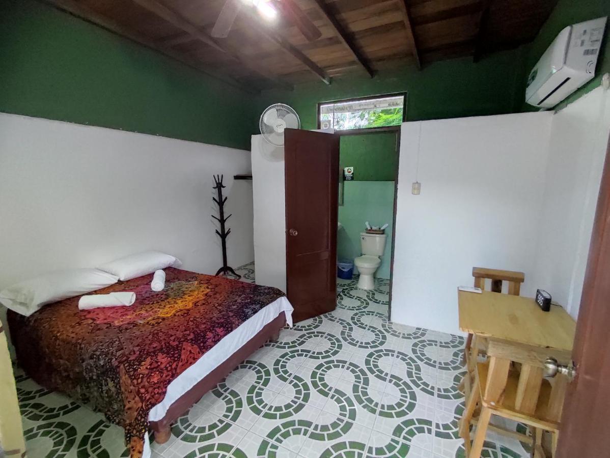 Hostal Casa Del Merman At Gaymontanita House Montañita